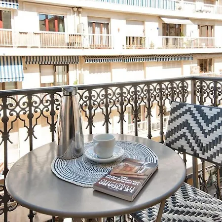 Very 2p With Comfort, Center Ac/wifi Apartmán Nice